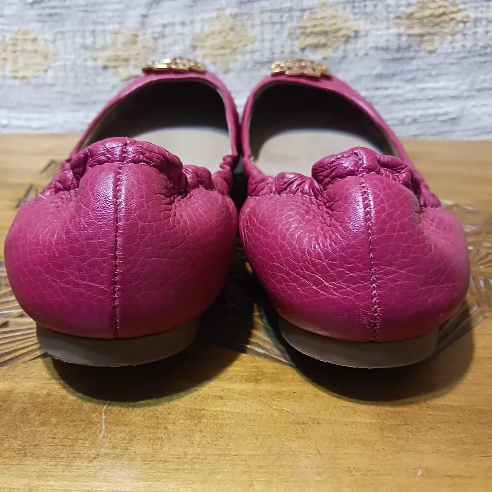 Tory Burch Pink Flats with Gold Logo - Picture 3 of 11